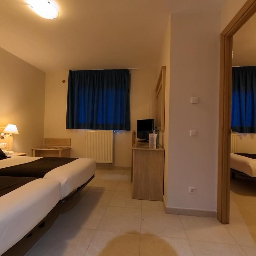 פאס דה לה קאסה Hotel Cubil מראה חיצוני תמונה