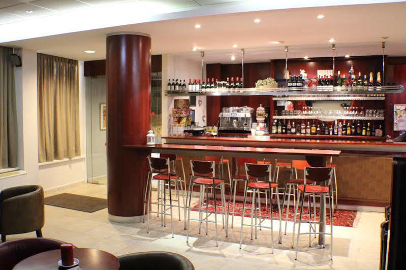 פאס דה לה קאסה Hotel Cubil מראה חיצוני תמונה
