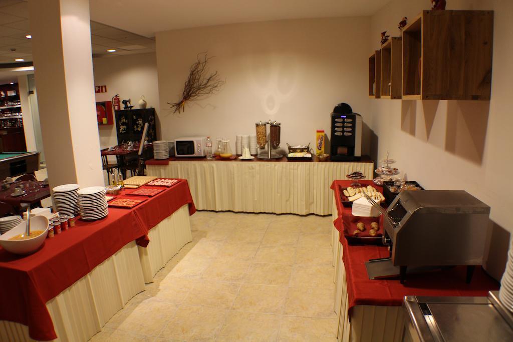 פאס דה לה קאסה Hotel Cubil מראה חיצוני תמונה